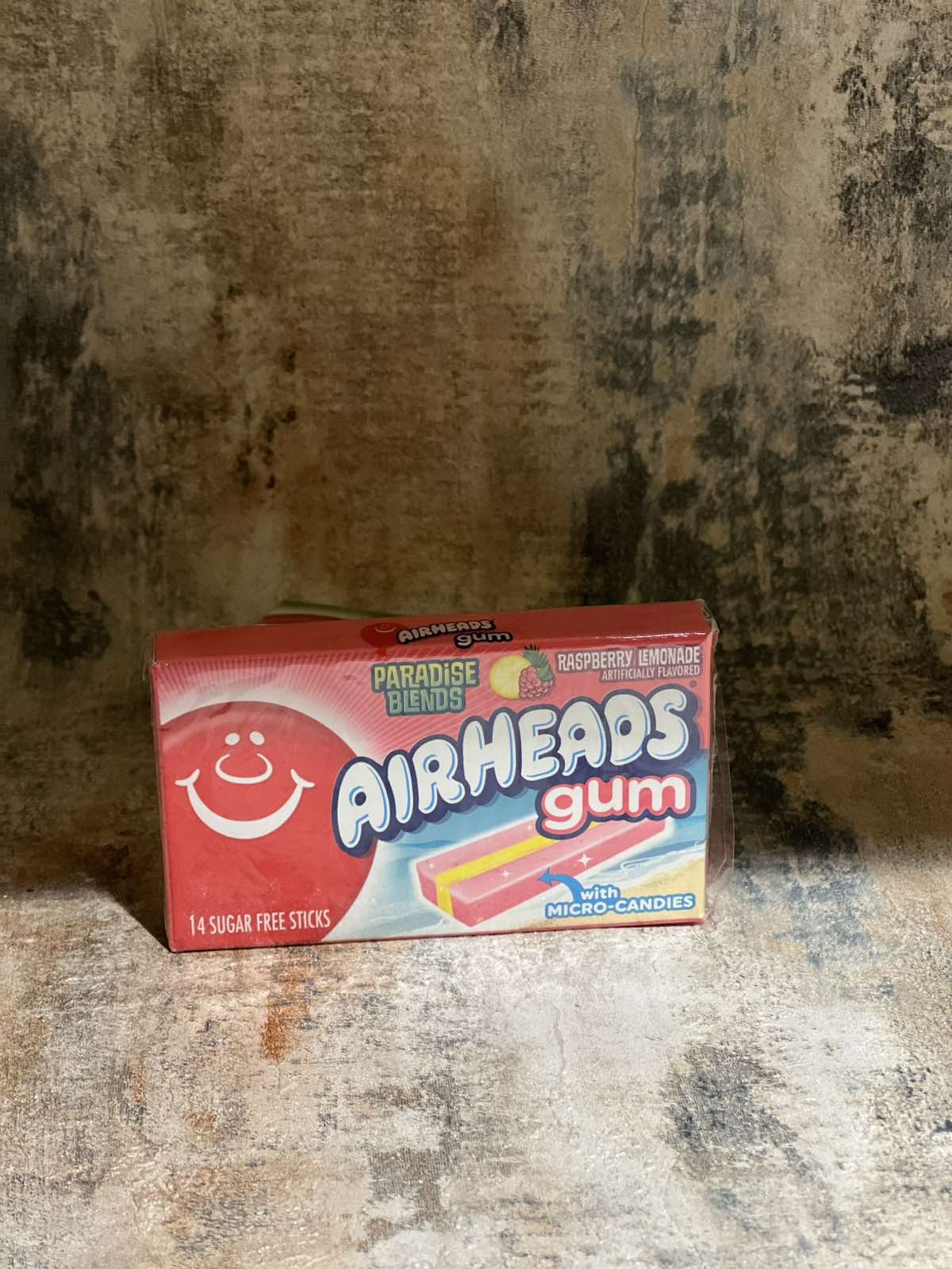 Airheads raspberry lemonade gum