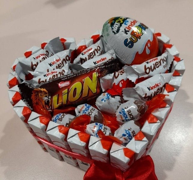 Torta od slatkiša Kinder / Srce