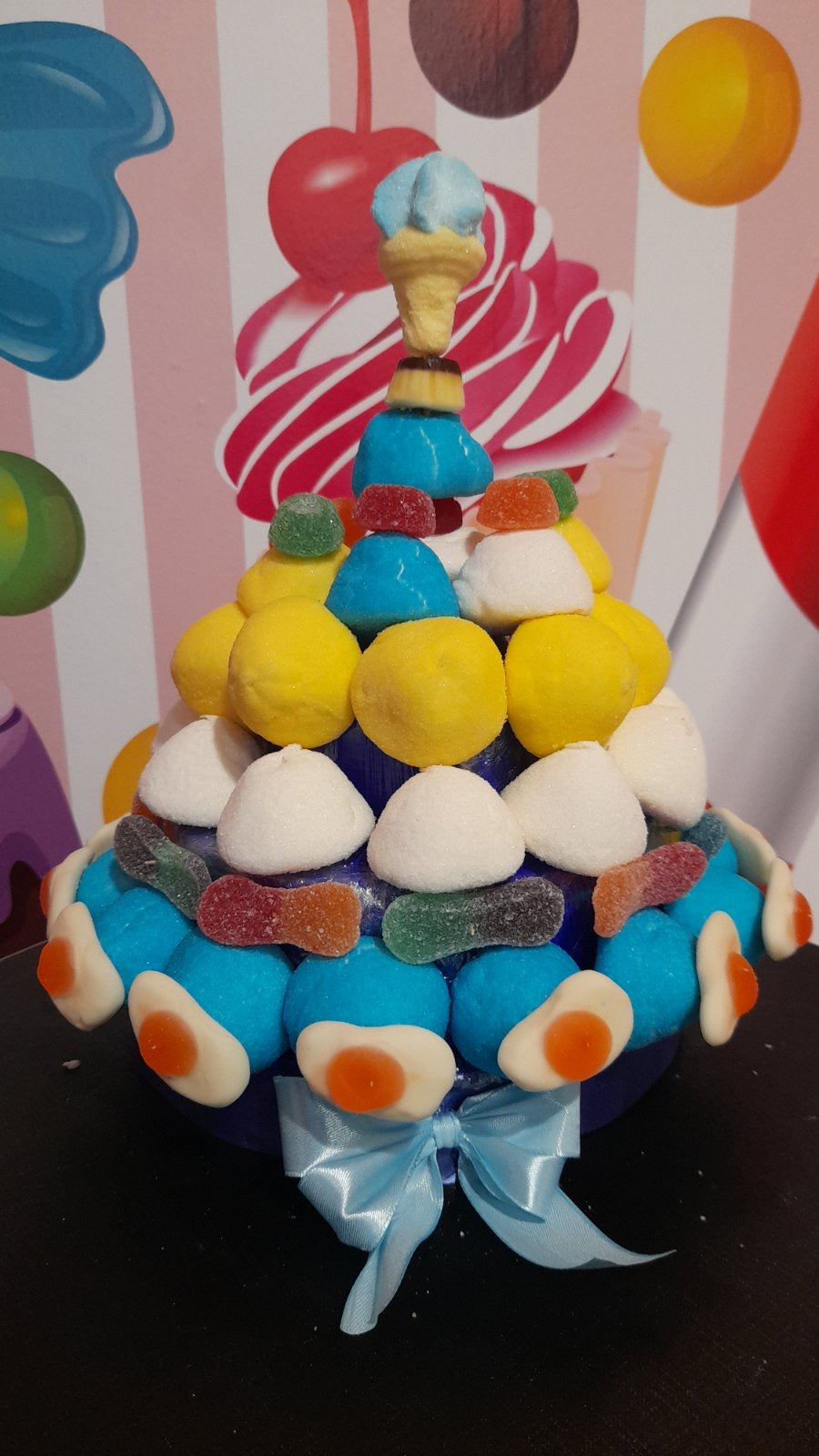 Torta od gumenih bombona